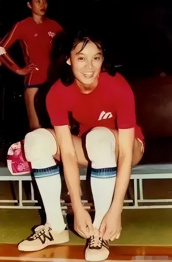 坛的4个国产运动鞋看谁还在乱跟风？球王会app曾被吹上天如今却跌落神(图12)